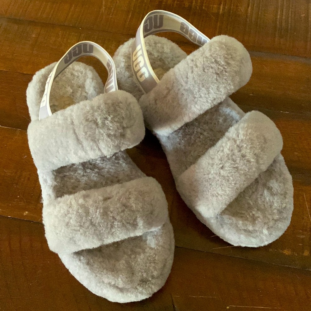 UGG Fuzzy Comfy Sandals Slippers Slides